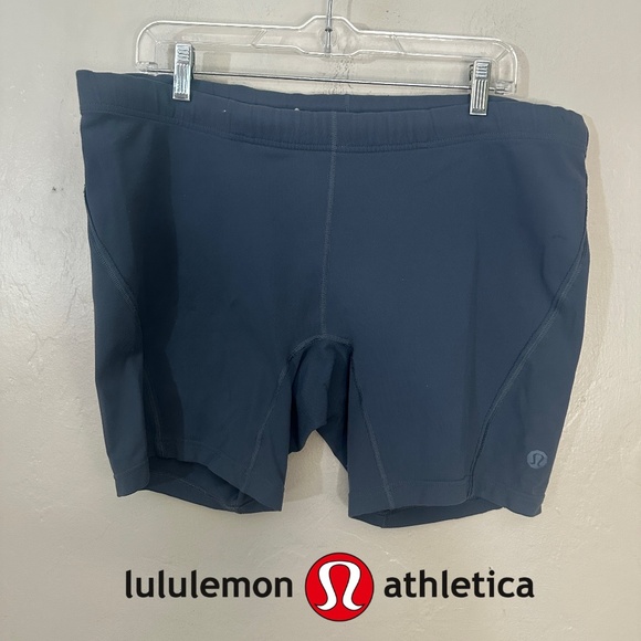 Lululemon Stretch Athletic Shorts 34-42" waist 7.5" inseam Gently worn - Picture 1 of 4